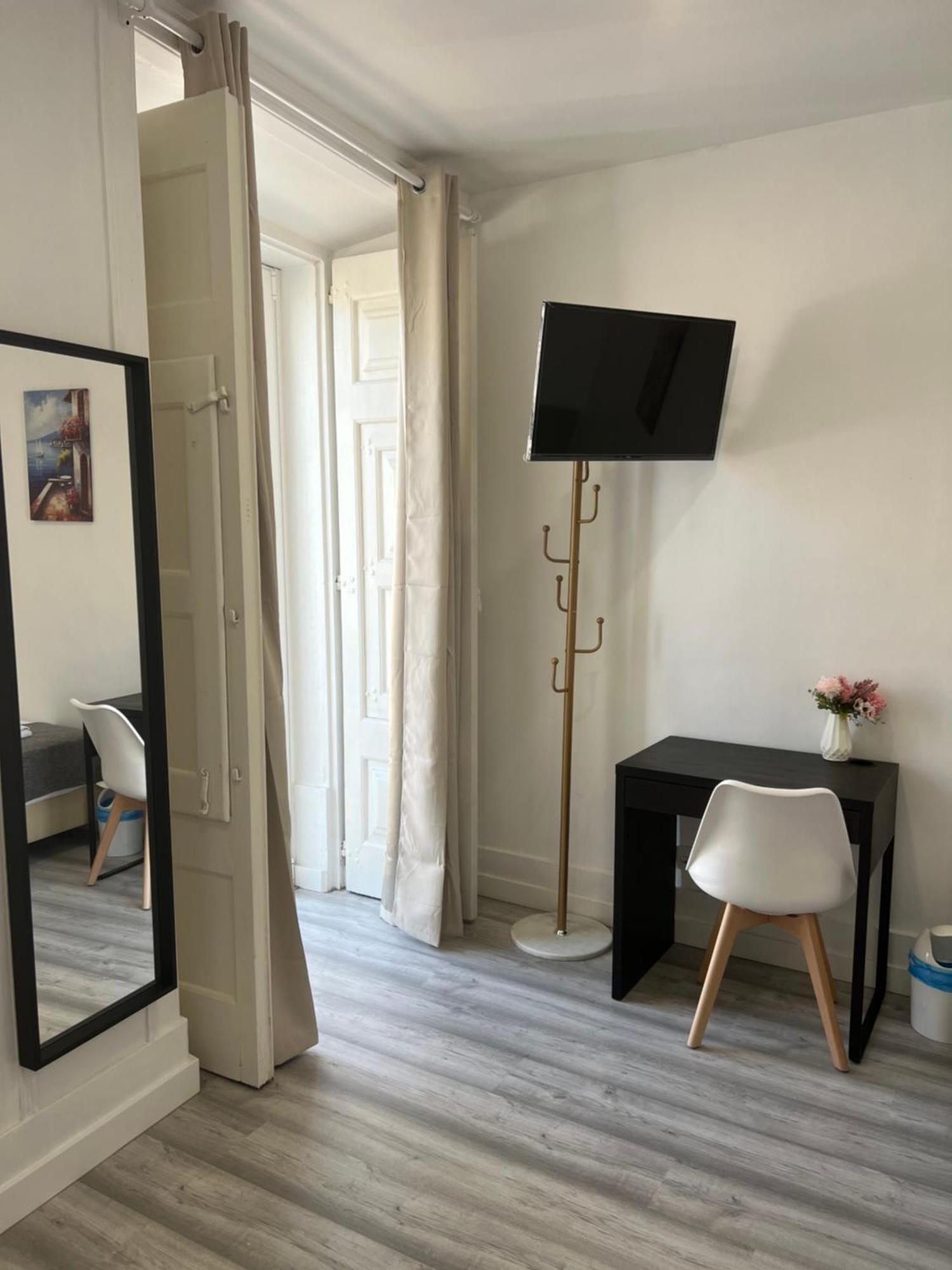 فندق Sao Lazaro Bhuiyan Family Host Lisboa المظهر الخارجي الصورة